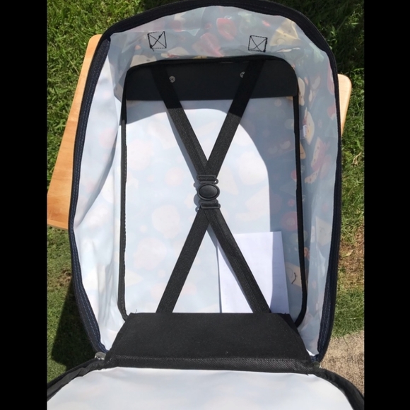 Hello Kitty & Friends Sanrio Carry On Suit Case Rolling Luggage Collapsible NWT - Picture 7 of 7